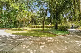 864 Ribaut Rd, Beaufort, SC 29902 - Photo 12