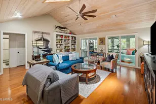 703 Seahorse Rd, Ladys Island, SC 29920 - Photo 8