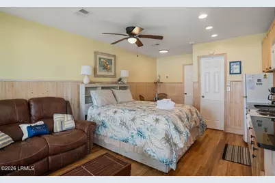 515 Sunsuite #515, Ladys Island, SC 29920 - Photo 2