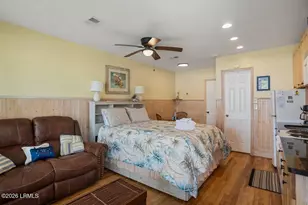 515 Sunsuite, Ladys Island, SC 29920 - Photo 2