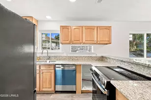 201 Battery Ln, Port Royal, SC 29902 - Photo 8