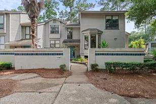 17 Lake Forest Dr, Hilton Head Island, SC 29928 - Photo 2