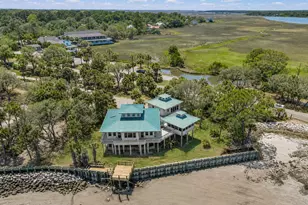 18 River Club Dr, Ladys Island, SC 29920 - Photo 2