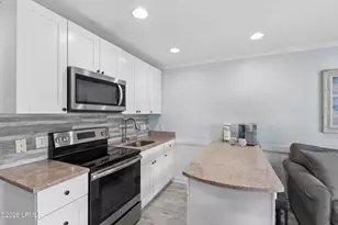 40 Folly Field Rd, Hilton Head Island, SC 29926 - Photo 6