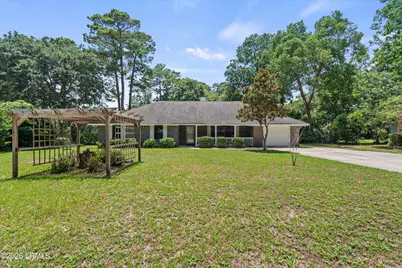22 Chesterfield Drive, Beaufort, SC 29906 - Photo 2