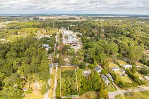 2422 Hermitage Rd, Beaufort, SC 29902 - Photo 12