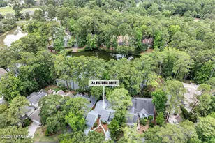 33 Victoria Dr, Hilton Head Island, SC 29926 - Photo 2
