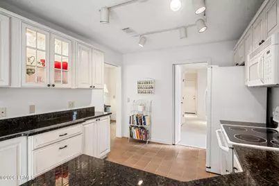33 Victoria Drive, Hilton Head Island, SC 29926 - Photo 10