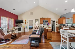 7 Kaminsky Ln, Beaufort, SC 29906 - Photo 8
