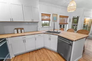 24 Pine Burr Rd E, Hilton Head Island, SC 29926 - Photo 10