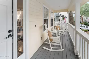 24 Pine Burr Rd E, Hilton Head Island, SC 29926 - Photo 2