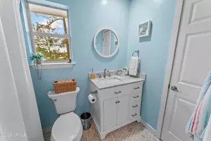 24 Pine Burr Rd E, Hilton Head Island, SC 29926 - Photo 16