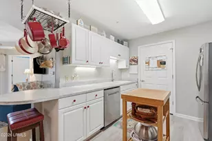4924 Bluffton Pkwy, Bluffton, SC 29910 - Photo 8
