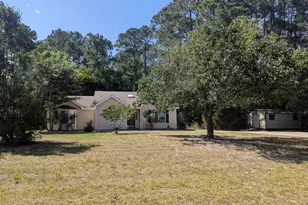 27 Irongate Dr, Beaufort, SC 29906 - Photo 2