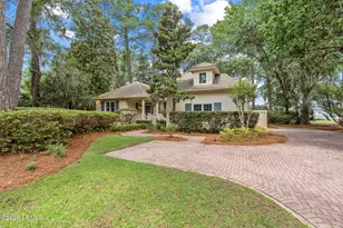 210 Dataw Dr, Saint Helena Island, SC 29920 - Photo 4