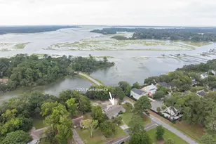 2255 Plantation Dr, Beaufort, SC 29902 - Photo 2