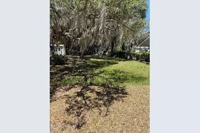 1103 Emmons Street, Beaufort, SC 29902 - Photo 2