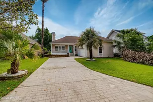 54 Tuscarora Ave, Beaufort, SC 29907 - Photo 1