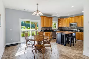 54 Tuscarora Ave, Beaufort, SC 29907 - Photo 4