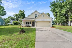 47 Gadwall Dr W, Beaufort, SC 29907 - Photo 1