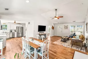 2101 Wilson Dr, Beaufort, SC 29902 - Photo 10