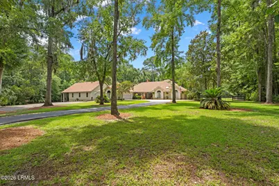3 Pine Hill Court, Bluffton, SC 29910 - Photo 2