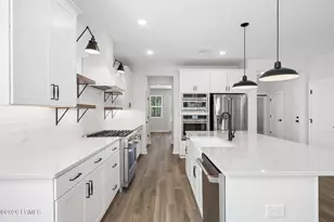 162 Secession Dr, Beaufort, SC 29907 - Photo 4