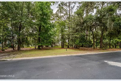 285 De La Gaye Point, Beaufort, SC 29902 - Photo 6