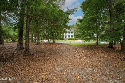 285 De La Gaye Point, Beaufort, SC 29902 - Photo 8