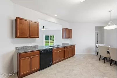 7 Woodland Court, Bluffton, SC 29910 - Photo 8