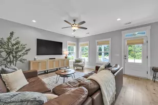 11 Basin Trl St, Beaufort, SC 29907 - Photo 8