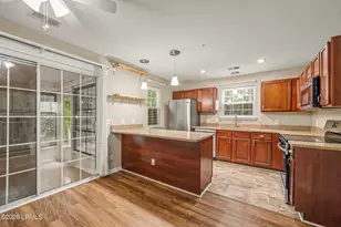 212 North Cir, Bluffton, SC 29910 - Photo 8