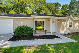 1993 Colonial Ave, Beaufort, SC 29906 - Photo 1