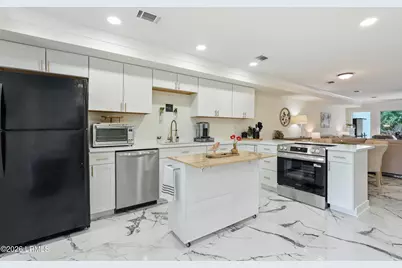2 William Hilton Parkway #407, Hilton Head Island, SC 29926 - Photo 10