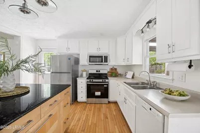 815 Sams Point Road, Beaufort, SC 29907 - Photo 12