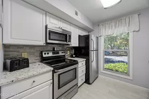 12 Valencia Rd, Hilton Head, SC 29928 - Photo 14