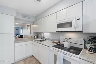 156 Dillon Rd, Hilton Head, SC 29926 - Photo 8