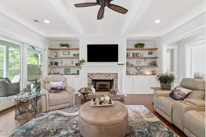165 Farnsleigh Avenue, Bluffton, SC 29910 - Photo 4