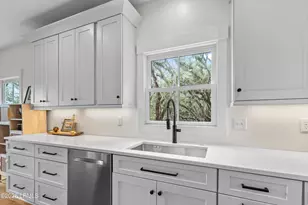 63 Adams Cir, Beaufort, SC 29902 - Photo 18