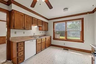 6025 Creek Rd, Beaufort, SC 29906 - Photo 10