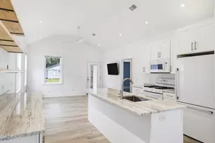 2015 Lafayette St, Beaufort, SC 29902 - Photo 8