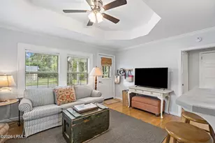 1102 Lafayette St, Beaufort, SC 29902 - Photo 10