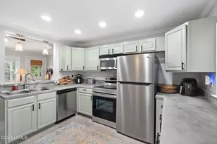 1102 Lafayette St, Beaufort, SC 29902 - Photo 14