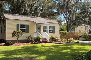 1102 Lafayette St, Beaufort, SC 29902 - Photo 1
