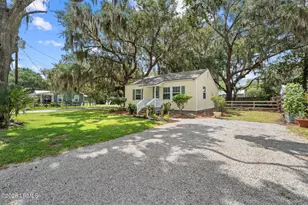 1102 Lafayette St, Beaufort, SC 29902 - Photo 4