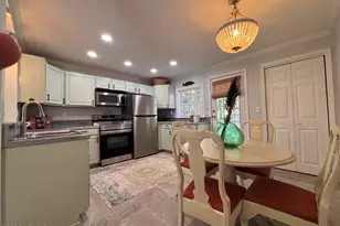 1102 Lafayette St, Beaufort, SC 29902 - Photo 8