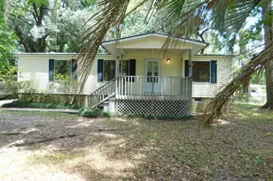 911 Grant St, Beaufort, SC 29906 - Photo 1