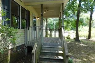 911 Grant St, Beaufort, SC 29906 - Photo 12