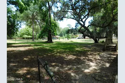 911 Grant Street, Beaufort, SC 29906 - Photo 6