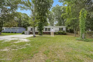 96 Sams Point Rd, Beaufort, SC 29907 - Photo 1
